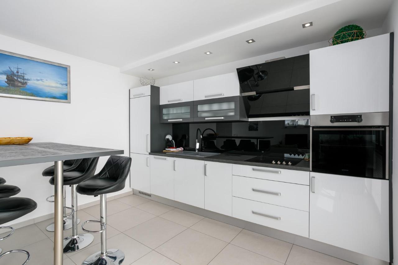 Kober Apartments Krk 克尔克 外观 照片